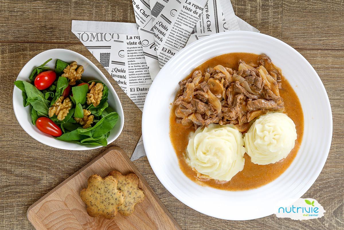 Beef Stroganoff from the Nutrivie food gallery